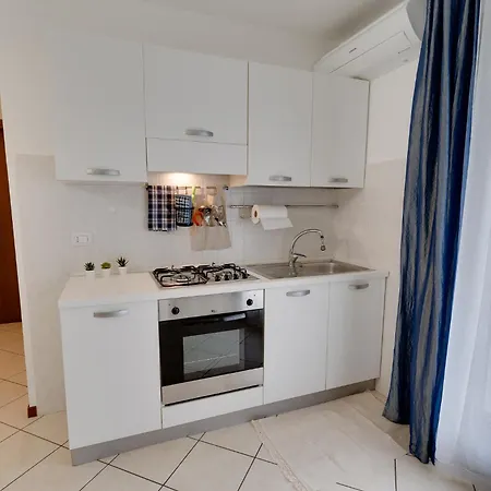 Garage Coperto-freewifi 10min Auto Udinecentro Appartement *