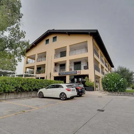 Garage Coperto-freewifi 10min Auto Udinecentro Апартаменты *