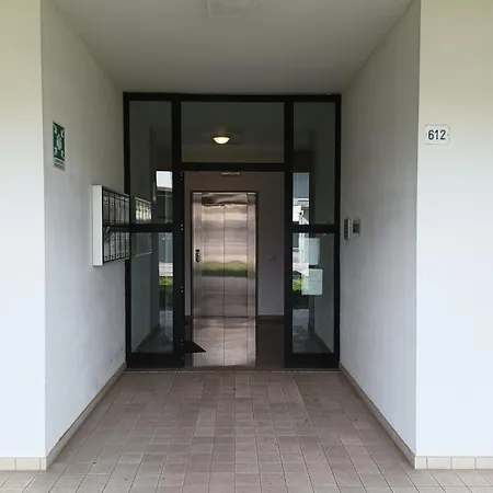 Garage Coperto-freewifi 10min Auto Udinecentro